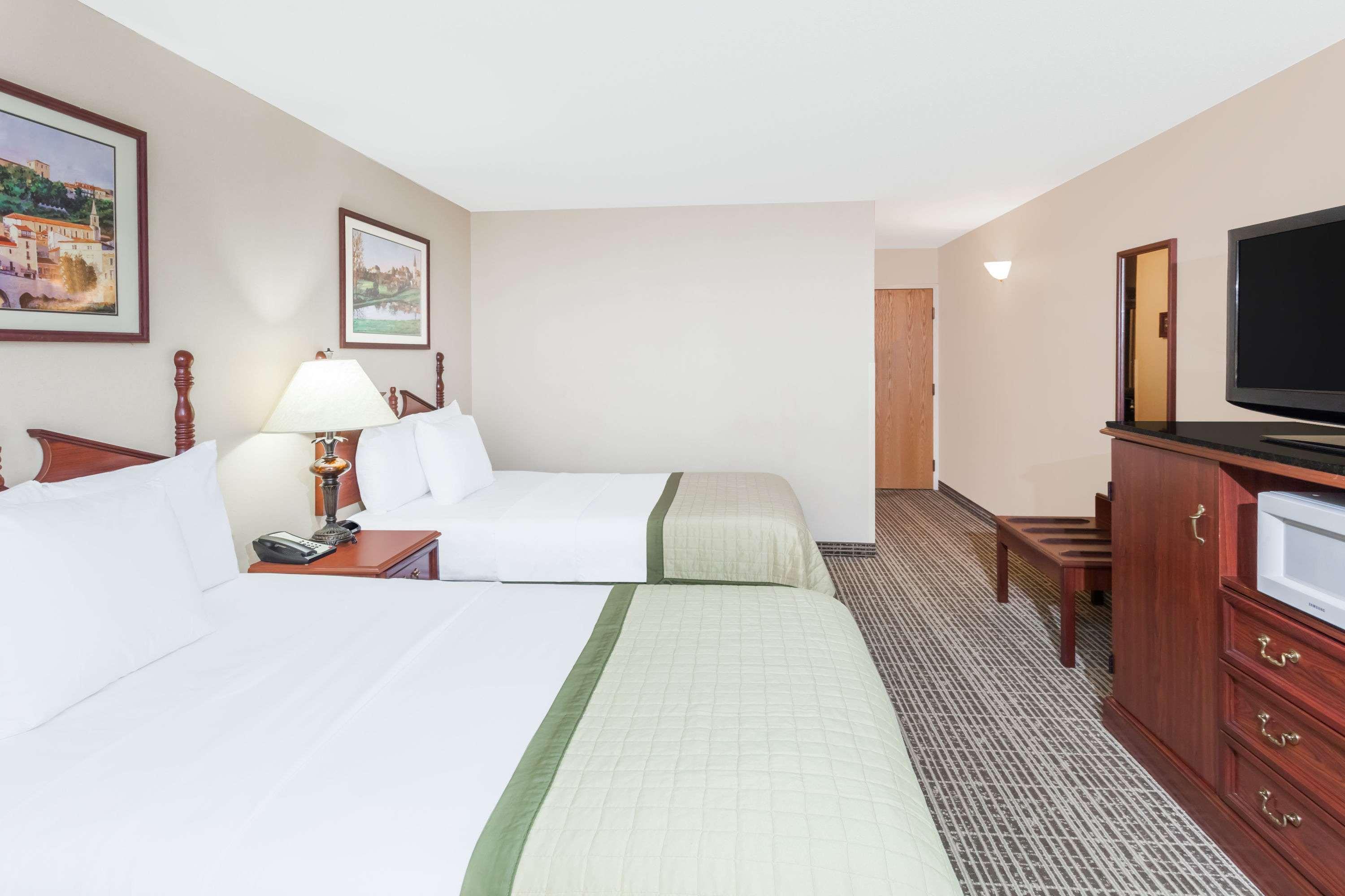 Baymont By Wyndham Elkhart Otel Dış mekan fotoğraf